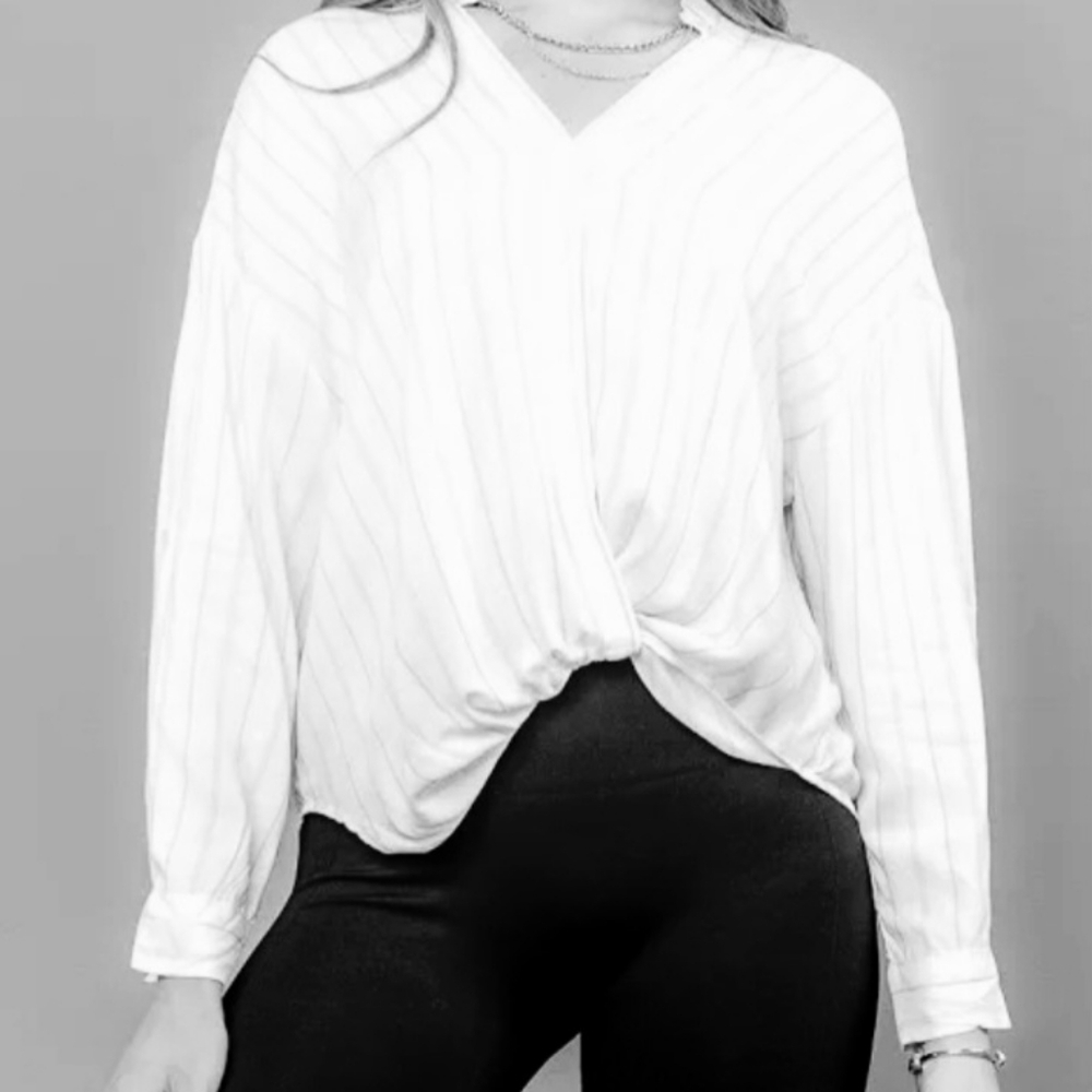 KLD Twisted button down - Picture 7 of 7